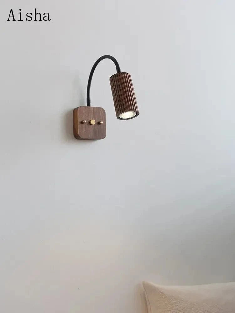 Applique murale rétro en bois de noyer - Design épuré | Marco Lucetti