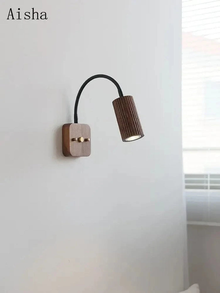 Applique murale rétro en bois de noyer - Design épuré | Marco Lucetti