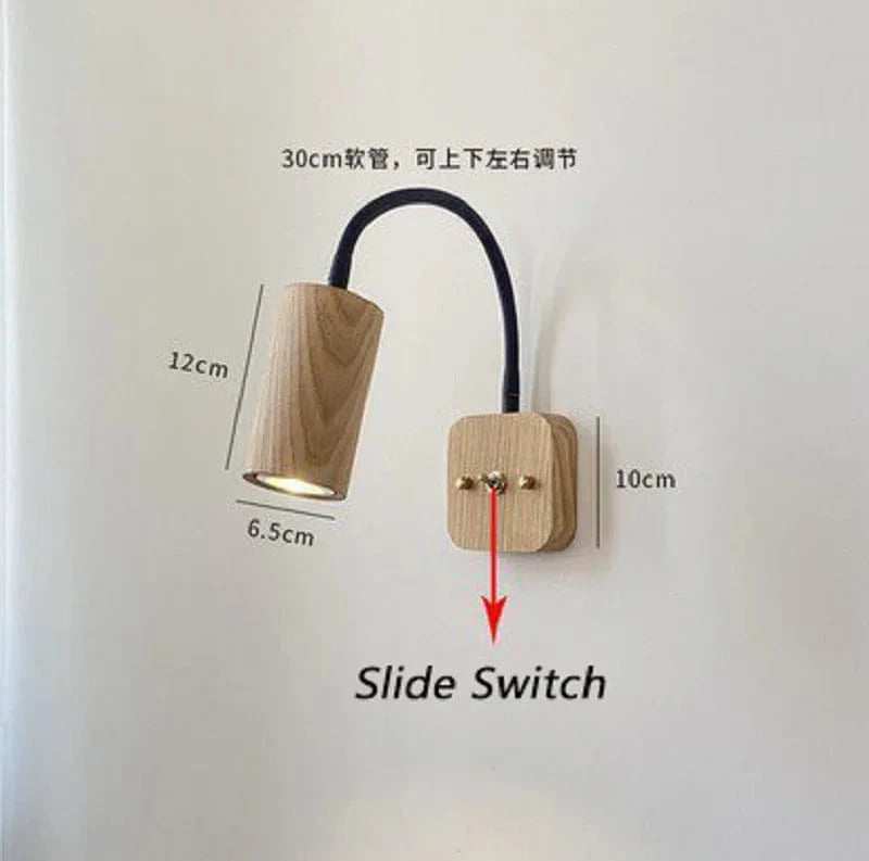 Applique murale rétro en bois de noyer - Design épuré | Marco Lucetti Connectez-vous avec le commutateur