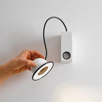 Applique murale Stilnovo Minibox : lumière magnétique pour un design moderne et rétro | Marco Lucetti