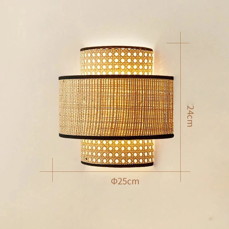 Applique murale Wabi Sabi Vintage en rotin fait main with LED lighting | Marco Lucetti Sans Prise