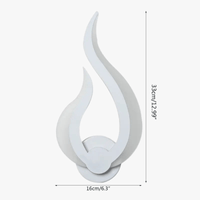 Applique ovale moderne en LED et acrylique | Marco Lucetti