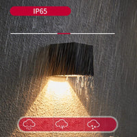 Applique solaire extérieure lumineuse pour jardin, terrasse et couloir - Squa | Marco Lucetti