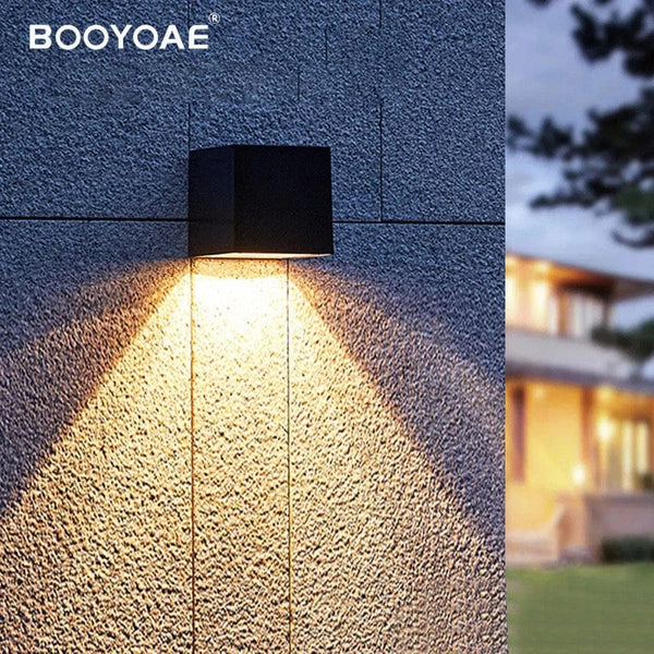 Applique solaire extérieure lumineuse pour jardin, terrasse et couloir - Squa | Marco Lucetti