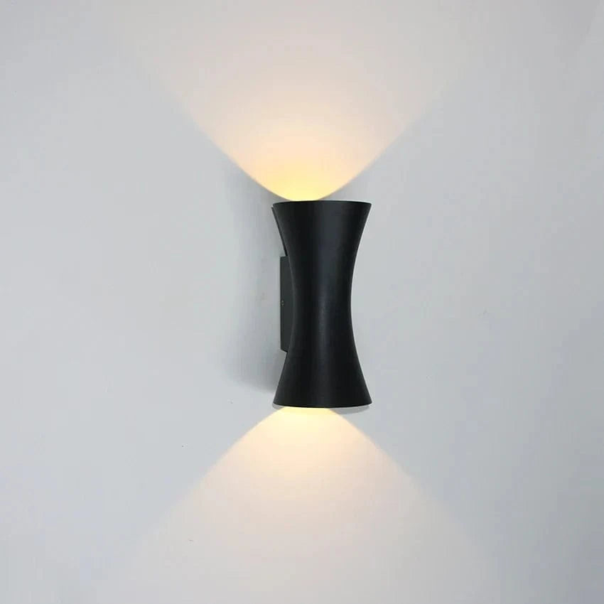 Appliques murales d'extérieur étanches à LED pour une ambiance lumineuse moderne | Marco Lucetti