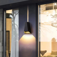 Appliques Murales Extérieures : Escalier, Balcon, Maison, Jardin, Porche, Allée, Portes d'Entrée, Garage & Terrasse - Applique Murale Étanche | Marco Lucetti