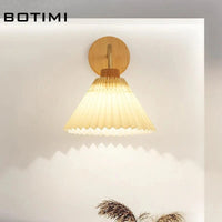 Appliques murales LED nordiques en bois avec abat-jour lumineux | Marco Lucetti