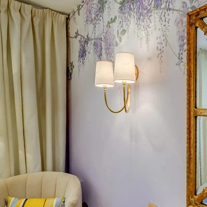 Appliques murales modernes en laiton pour un éclairage d'ambiance raffiné | Marco Lucetti