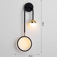 Applique murale Oryna - design géométrique avec boule suspendue