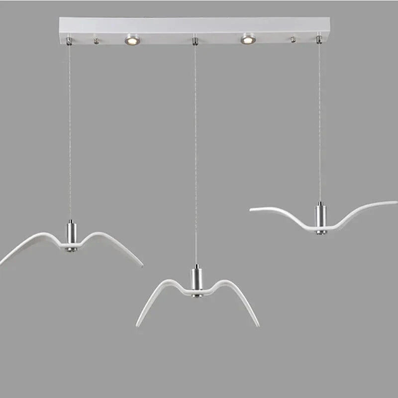 Brokis Night Birds : suspension en résine silhouette d'oiseau, expression de liberté | Marco Lucetti