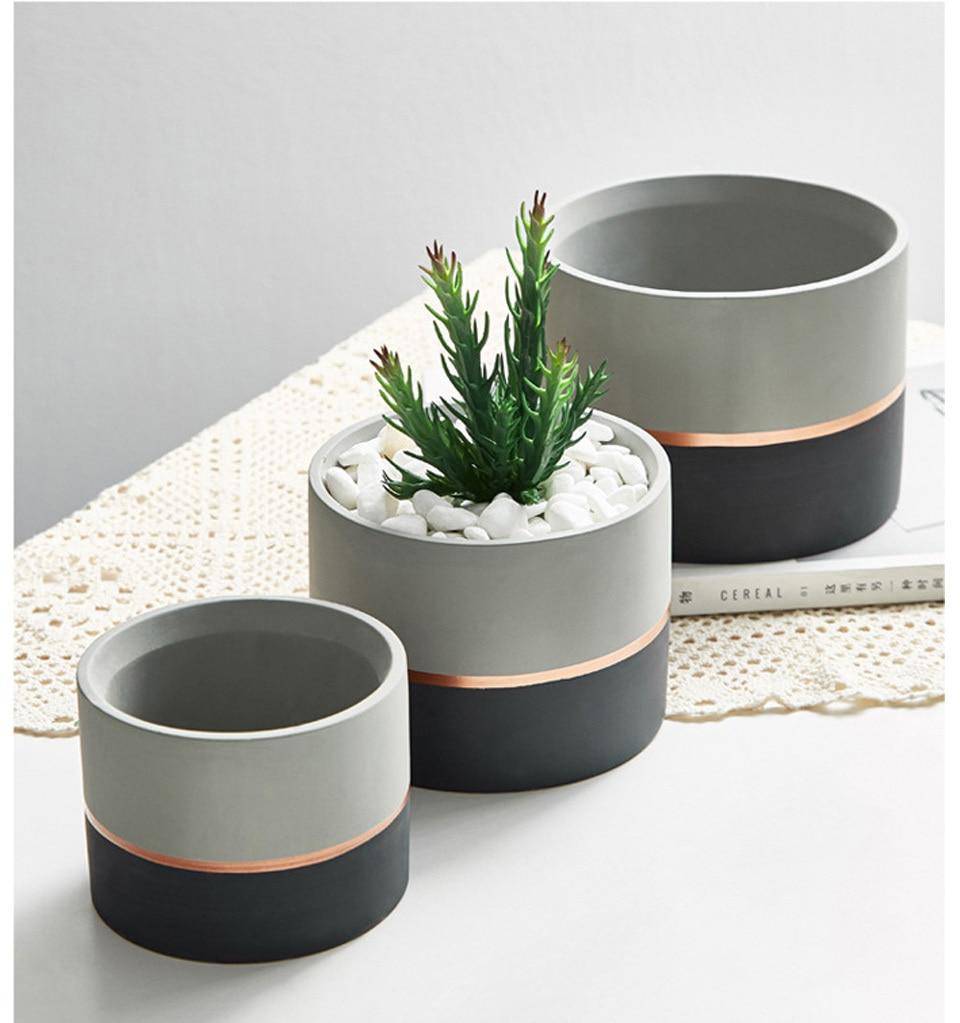 Cache-pot sur pied bas design effet Ciment Ultima | Marco Lucetti