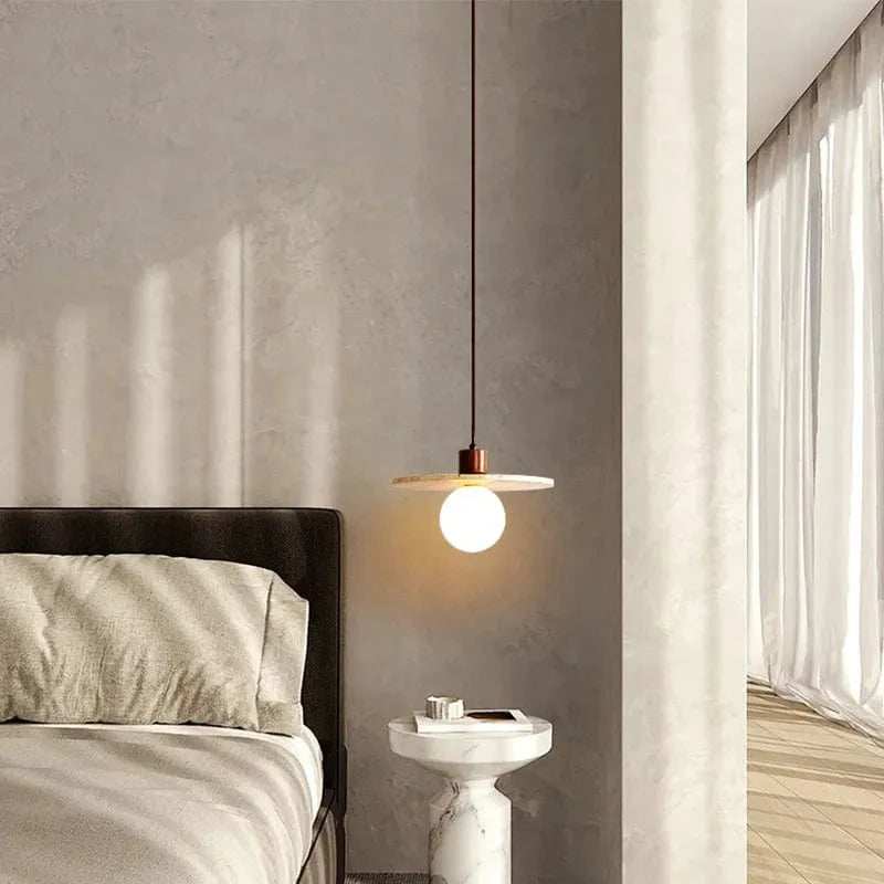 Charme Japonais : Lampe Suspendue en Travertin Jaune Style Wabi-Sabi | Marco Lucetti