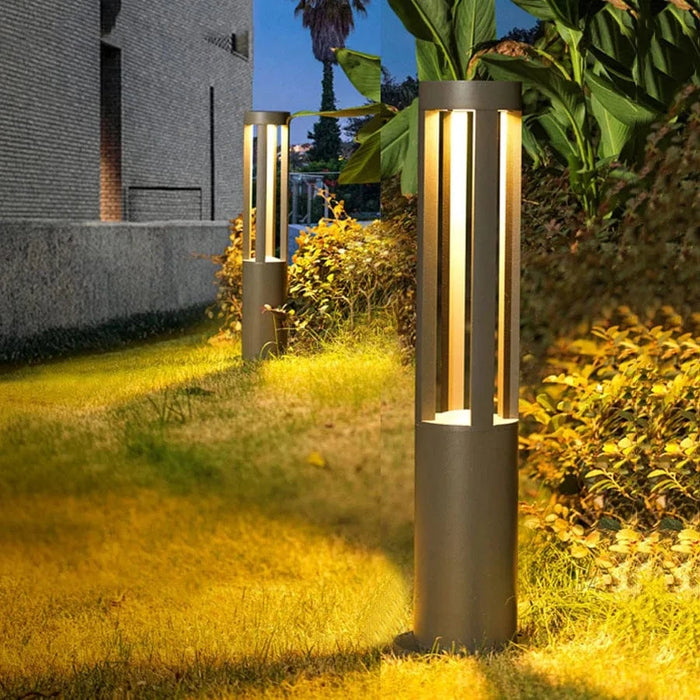 Éclairage extérieur pour villa moderne dans un parc communautaire pacifique | Marco Lucetti