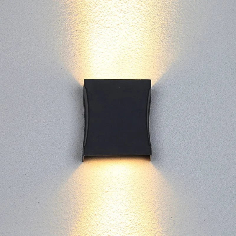 Éclairage mural LED pour l'extérieur - Idéal pour escalier, entrée, balcon, jardin, porche, terrasse - Étanche et polyvalent | Marco Lucetti Blanc chaud