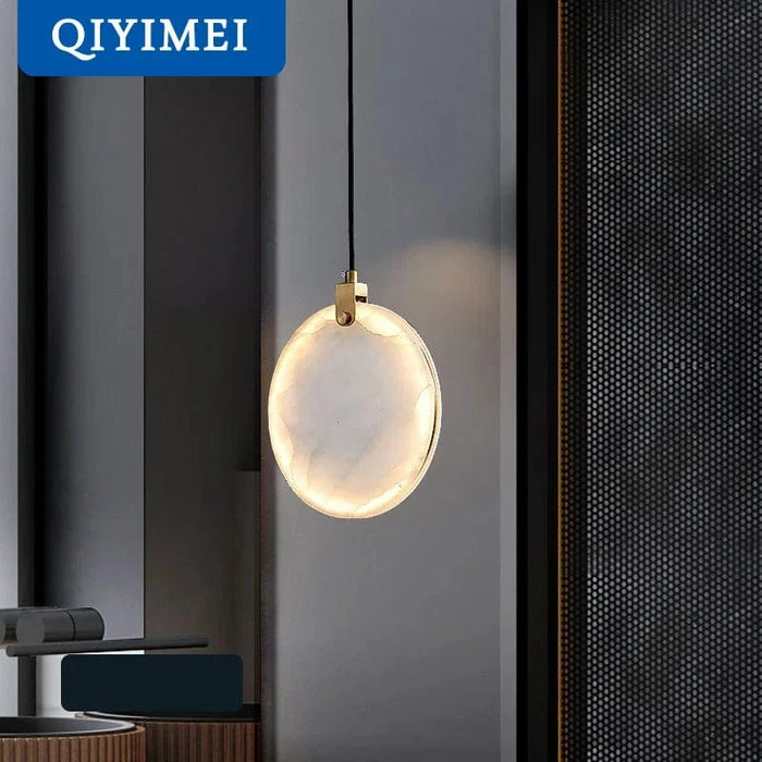 Éclairage Suspendu de Luxe en Marbre pour Restaurants Chic | Marco Lucetti