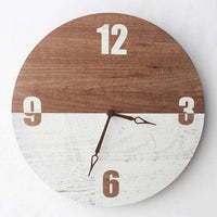 Horloge murale scandinave en bois blanc et marron 28cm Hours - Nordic Time | Marco Lucetti