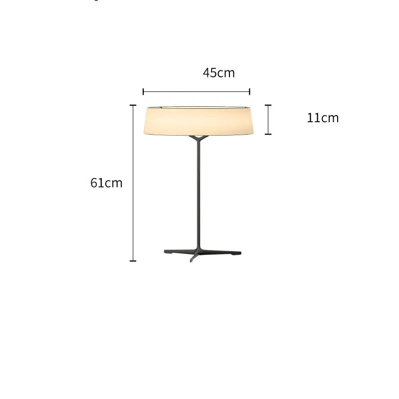 Lampadaire minimaliste par un styliste italien