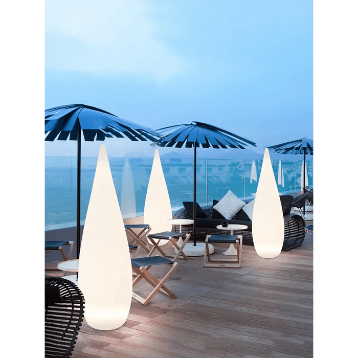 Lampadaire de jardin solaire étanche en forme de goutte d'eau - ÉcoLumière™ | Marco Lucetti