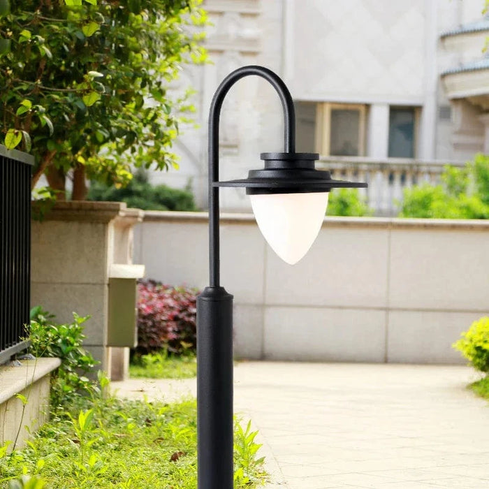 Lampadaire de pelouse pour jardin moderne en aluminium | Marco Lucetti