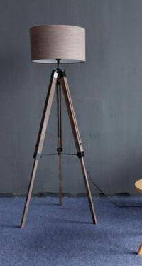 Lampadaire design sur tréteaux en bois avec abat-jour ajustable | Marco Lucetti L