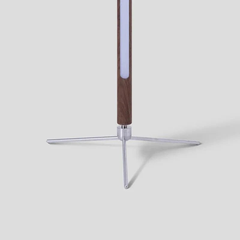 Lampadaire en bois à LED : Style moderne | Marco Lucetti