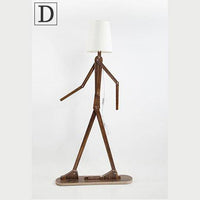 Lampadaire en bois japonais en forme de bonhomme | Marco Lucetti D