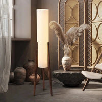 Lampadaire en bois massif - Collection Nordique - Abat-jour moderne en tissu - Pour chambre, salon, lecture, restaurant - Standing Lamp | Marco Lucetti