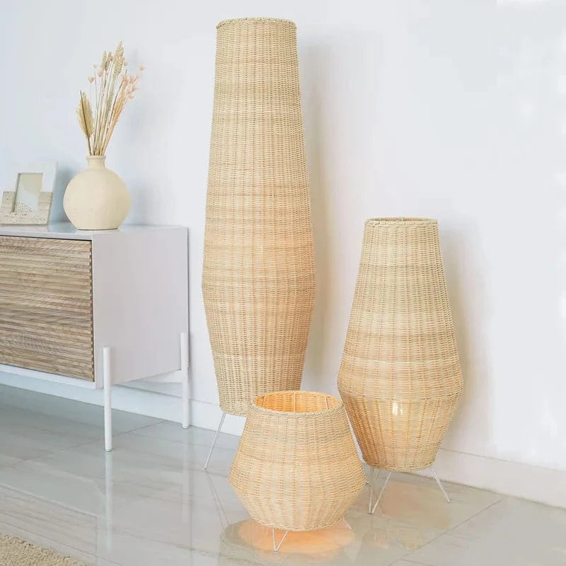 Lampadaire en rotin naturel minimaliste | Marco Lucetti