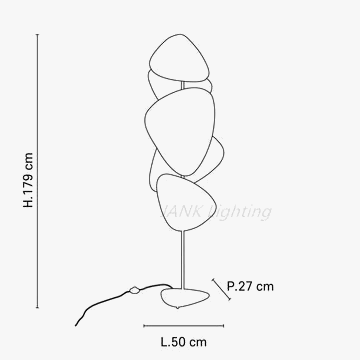 Lampadaire en rotin tricoté par un styliste français | Marco Lucetti