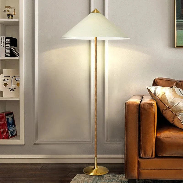 Lampadaire en rotin Tynello Design | Marco Lucetti
