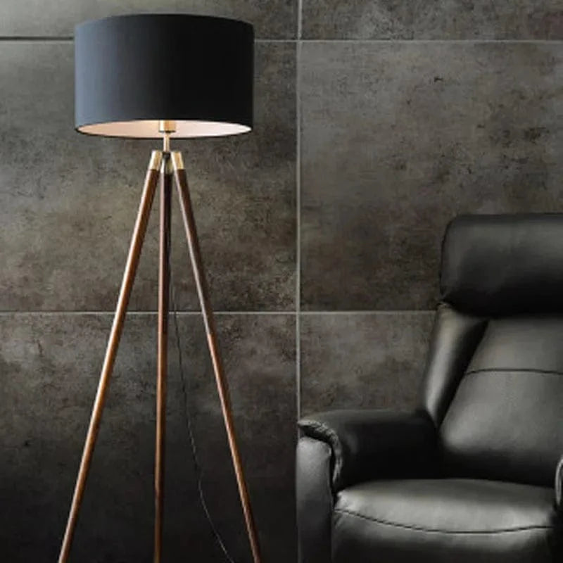 Lampadaire haut LED design modern | Marco Lucetti Lampadaire