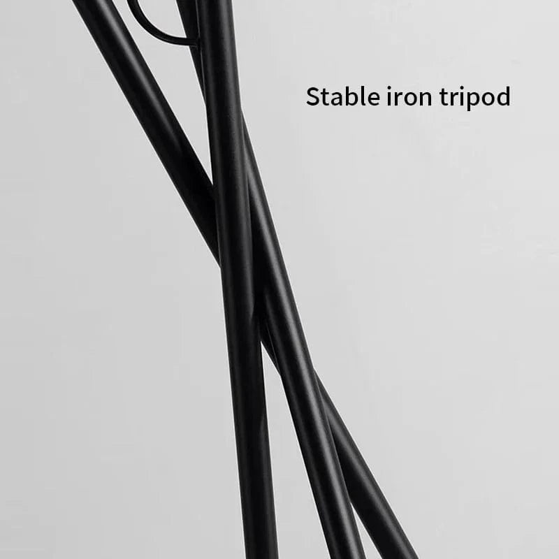 Lampadaire LED design avec interrupteur au pied pour rehausser votre déco intérieure | Marco Lucetti