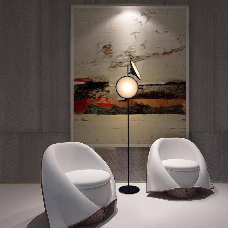 Lampadaire LED Design Nordic - Métal Noir, Cercle Lumineux | Marco Lucetti