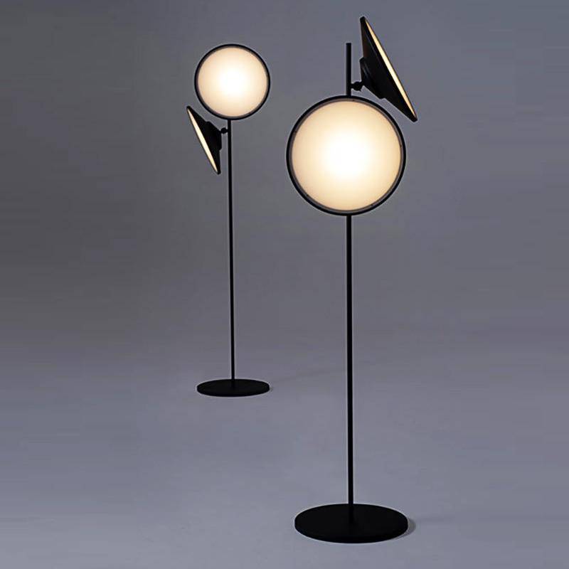 Lampadaire LED Design Nordic - Métal Noir, Cercle Lumineux | Marco Lucetti