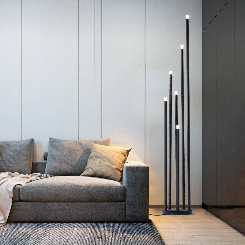 Lampadaire LED design "Tubes Noirs" en métal | Marco Lucetti