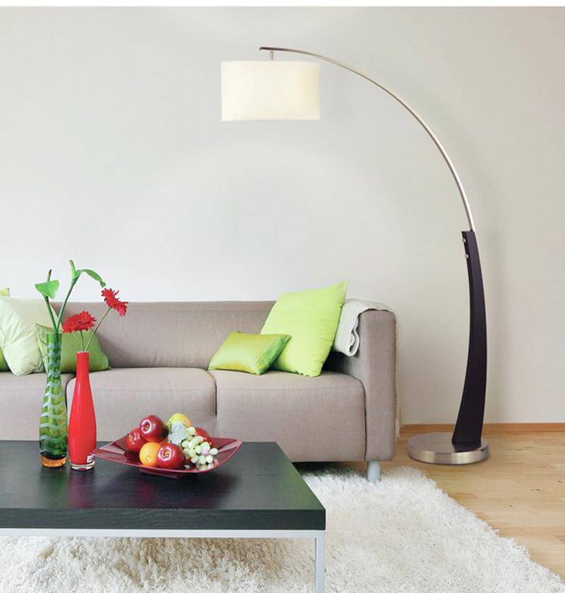 Lampadaire LED doré design boutique | Marco Lucetti