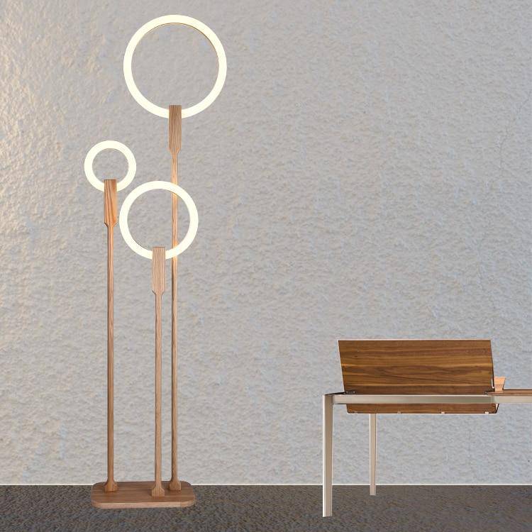 Lampadaire LED en bois avec anneau - Design élégant | Marco Lucetti