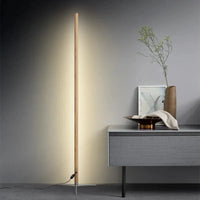 Lampadaire LED en bois massif | Marco Lucetti