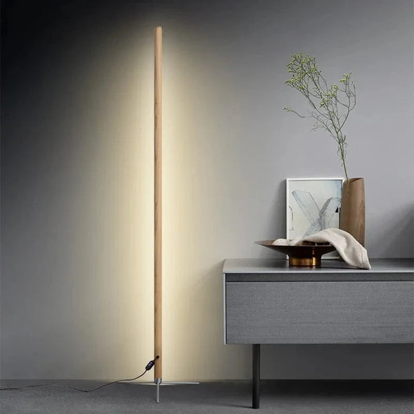 Lampadaire LED en bois massif | Marco Lucetti