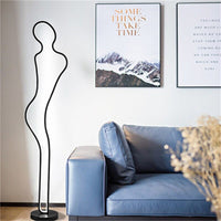 Lampadaire LED "Linus" en forme de figure humaine | Marco Lucetti