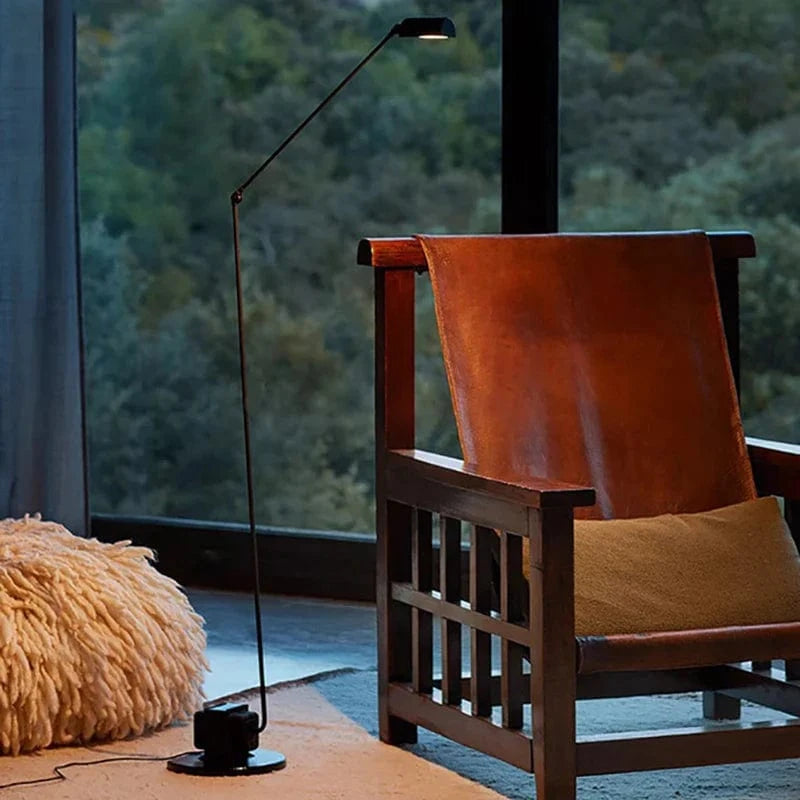 Lampadaire LED Minimaliste en Métal à Bras Long | Marco Lucetti