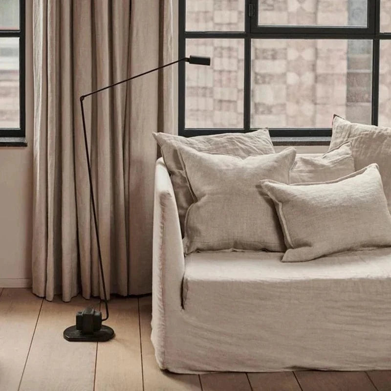 Lampadaire LED Minimaliste en Métal à Bras Long | Marco Lucetti