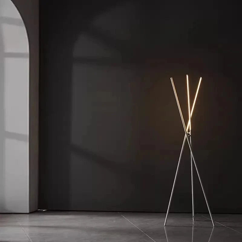 Lampadaire LED moderne pour un salon élégant - Créativité et Atmosphère | Marco Lucetti