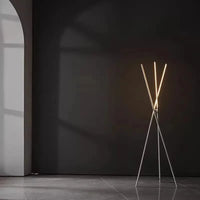 Lampadaire LED moderne pour un salon élégant - Créativité et Atmosphère | Marco Lucetti
