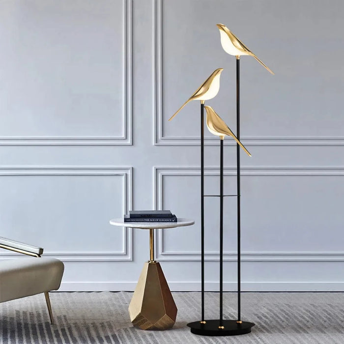 Lampadaire LED Nomi - Lampe Oiseau Postmoderne Galvanoplastie Doré - Design Luxe | Marco Lucetti