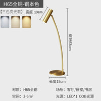 Lampadaire LED Nordica - Minimaliste & Réglable. | Marco Lucetti Lampe de table C Or / 3 couleurs de lumières