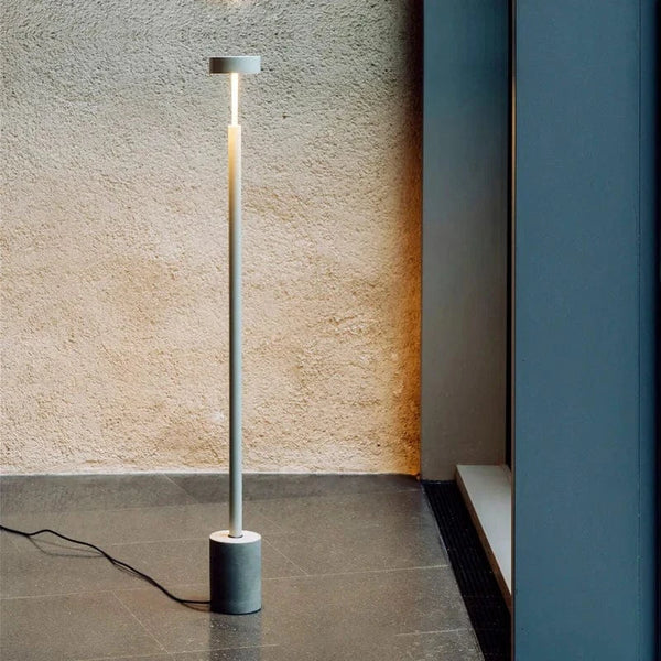 Lampadaire LED Nordika pour un éclairage stylé du salon | Marco Lucetti