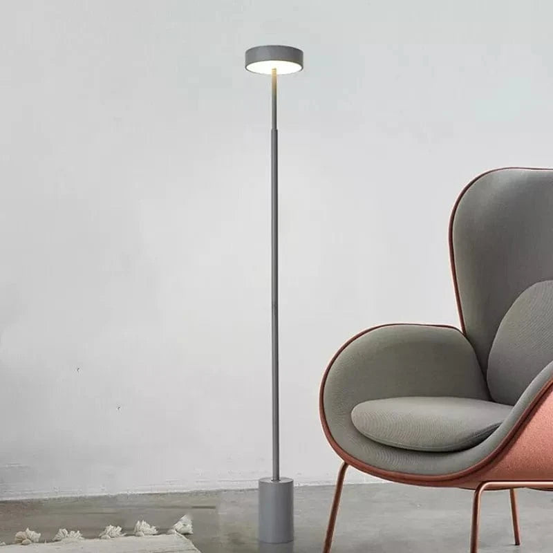 Lampadaire LED Nordika pour un éclairage stylé du salon | Marco Lucetti