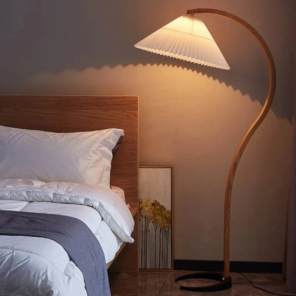 Lampadaire LED plissé en bois naturel et noyer - Design élégant | Marco Lucetti