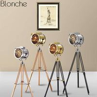 Lampadaire LED Projecteur Tripode en Métal | Marco Lucetti